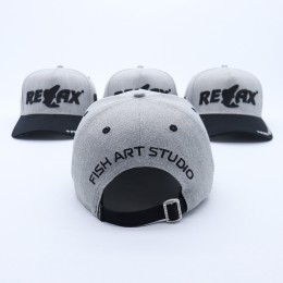 Фирменная кепка Relax (серо-черная)